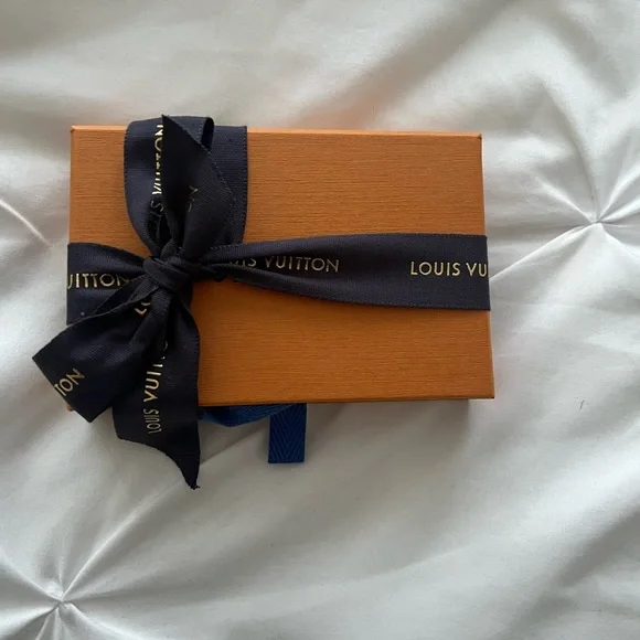 Louis Vuitton Black and Gold Bracelet - Picture 2 of 12